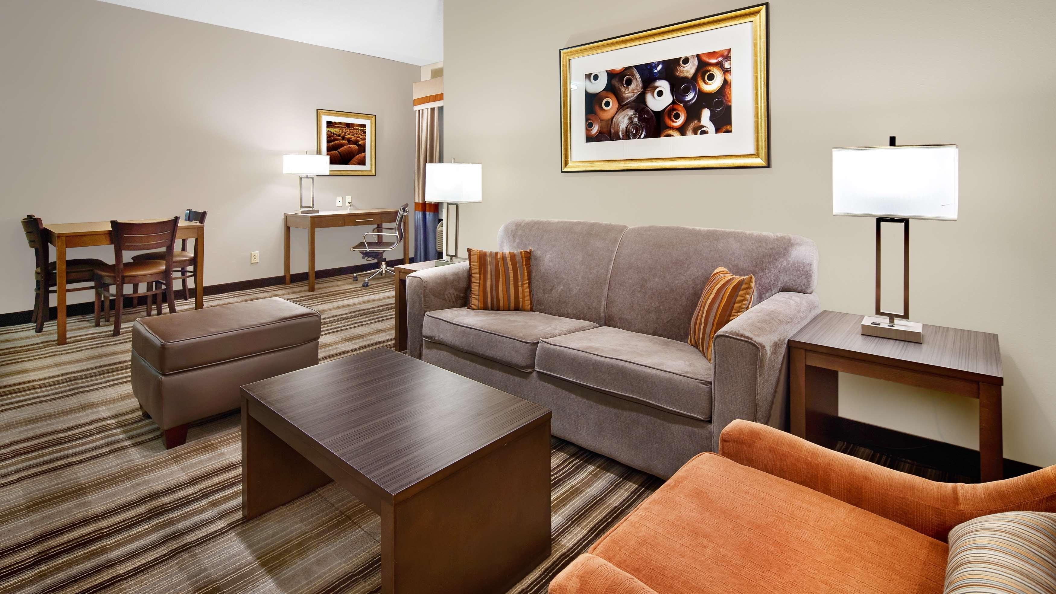 Best Western Plus Washington Hotel Exterior photo